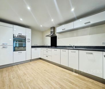4 bedroom terraced to rent Willowcroft Way, Norwich, NR4 - Photo 2