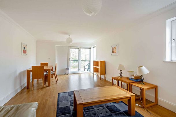 Two bedroom apartment with off-street parking - Photo 1