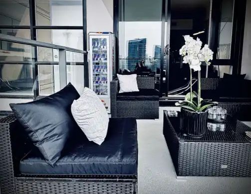 FULLY FURNISHED FANTASTIC CITY VIEWS LARGER BALCONY CONCIERGE AND PARKING | 1908 - 1122 3 St SE, Calgary - Photo 1
