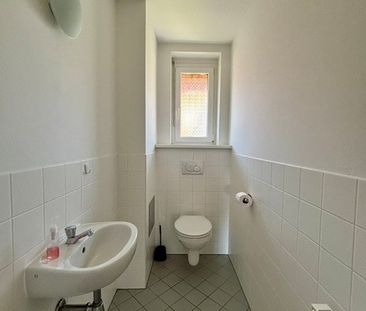 Wunderschöne 2-Zimmer-Wohnung mit Küche und Balkon - Photo 4