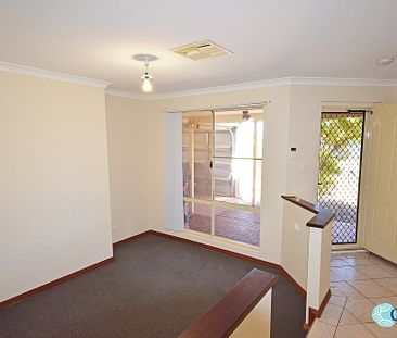 FAMILY HOME! LAWN MOWING INCLUDED! - Photo 3