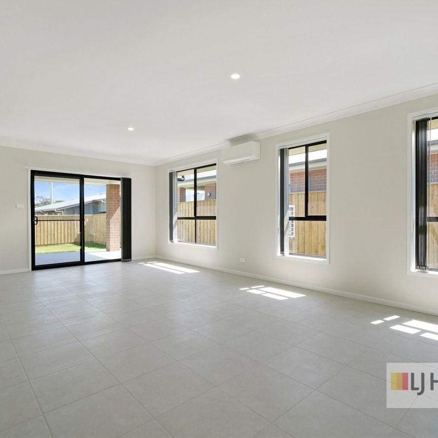 SPACIOUS & MODERN! - Photo 1