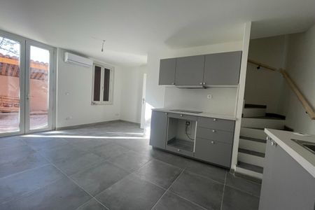Maison en duplex - 63m² 1000€ c.c - Campagne des Milles - Photo 5