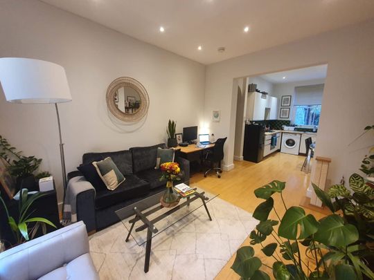 1 Bed Flat, Axminster Road, N7 - Photo 1