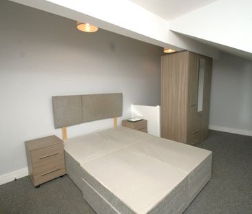 3 bedroom terraced house to rent - Photo 4