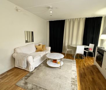 Gamla Enköpingsvägen, Sundbyberg - Photo 1