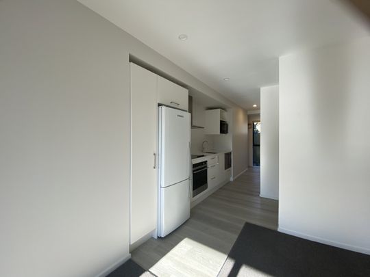 2/142 Leinster Road, Merivale - Photo 1