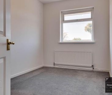 16a Ashford Drive, Bangor, BT19 6DA - Photo 2