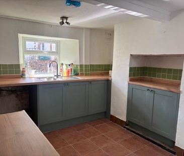 2 bedroom terraced house to rent - Photo 4
