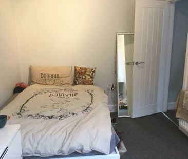 5 Bed - 10 Norwood Place, Hyde Park, Leeds - LS6 1DY - Student - Photo 2