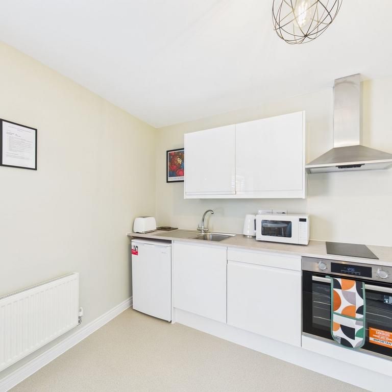 Studio to rent - Photo 1