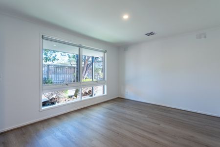 2/13 Richardson Street, - Photo 3