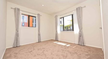 Renovated home Otara - Photo 3