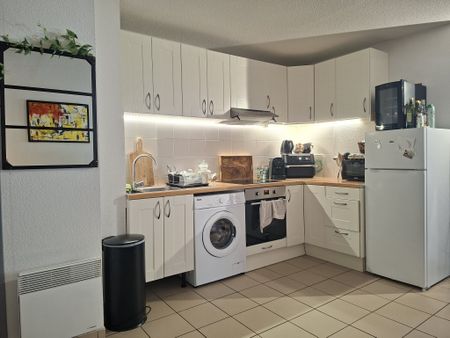 Location Appartement 3 pièces 65m² NIMES 30900 - Photo 4