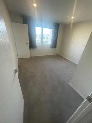 Brand new townhouse with great location - Photo 1