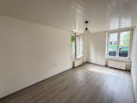 Rez de chaussée - Appartement pratique et abordable avec place de parc et JARDIN COMMUN - Foto 3