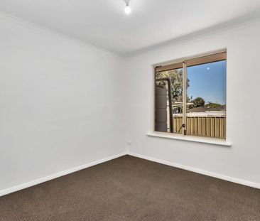 ROOM FOR ALL IN PERFECT SUBURB - Photo 4