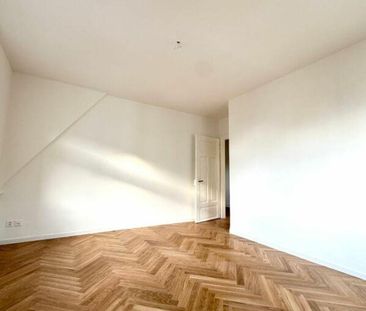 Unique 4-room apartment - Photo 1