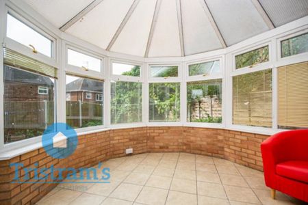 3 bed Detached House for Rent - Photo 3