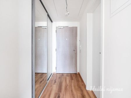Pronájem bytu 1+kk 37 m2 - Фото 4