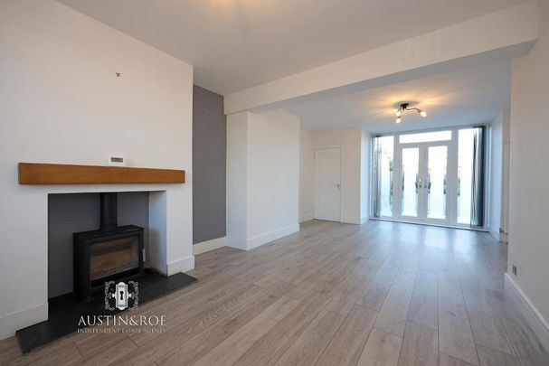 3 bedroom semi-detached house to rent - Photo 1