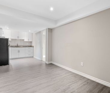 For Lease - 3265 Topeka Drive Unit# B, Mississauga, Ontario - Photo 1