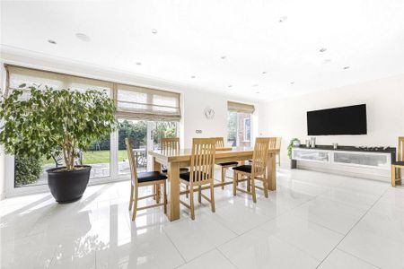 7 bedroom detached house to rent - Photo 4