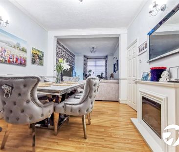 3 bedroom terraced house to rent - Photo 3