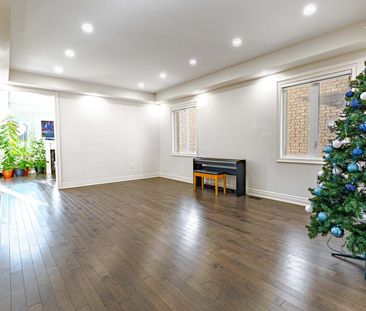 For Lease - 105 Mckean Drive, Whitchurch-Stouffville, Ontario - Photo 4