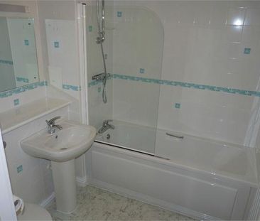 2 bedroom detached house to rent - Photo 3