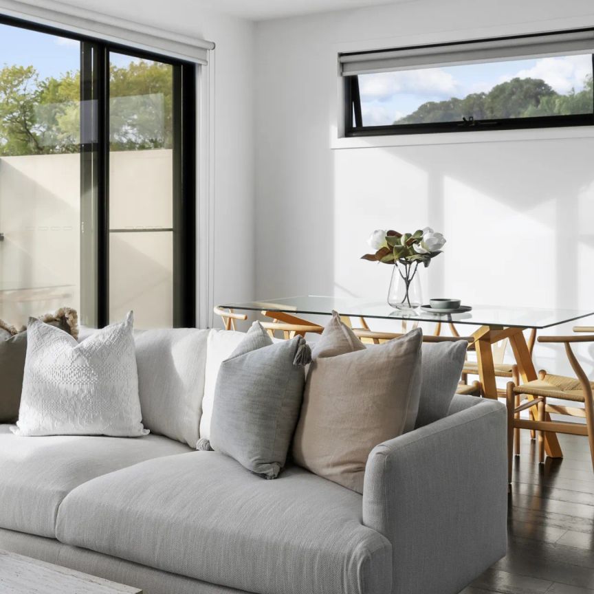 Light Filled Luxury - Photo 1