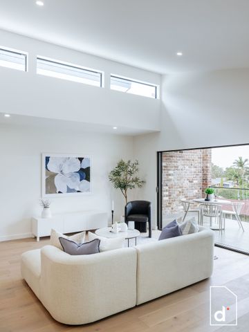 Effortless Elegance Meets Relaxed Coastal Comfort - Photo 3