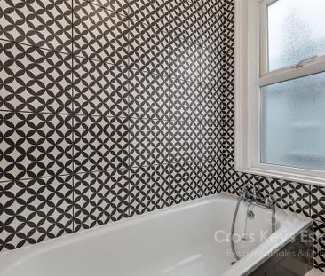 4 bedroom terraced house to rent - Photo 2