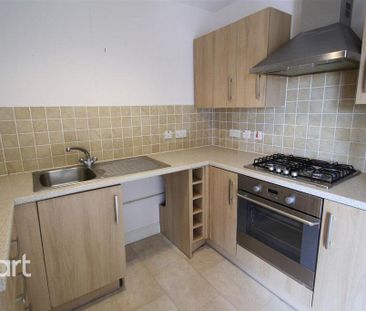 2 bedroom apartment to rent - Photo 4