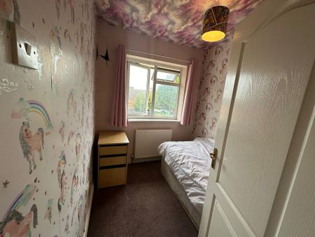 3 bedroom terraced house to rent - Photo 2