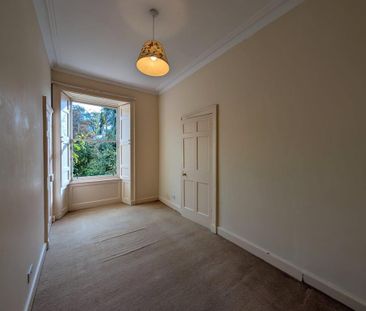 5 bedroom detached house to rent - Photo 3