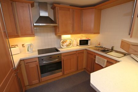 1 Bedroom APARTMENT, Chester - Photo 4