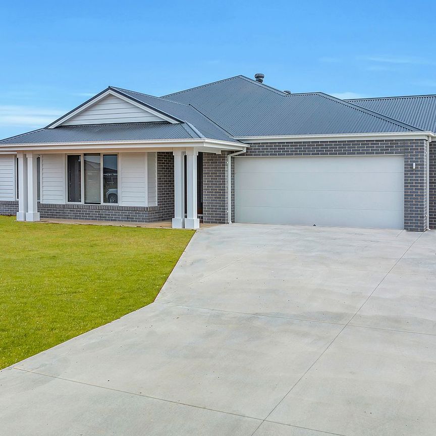 Home For Rent - Photo 1