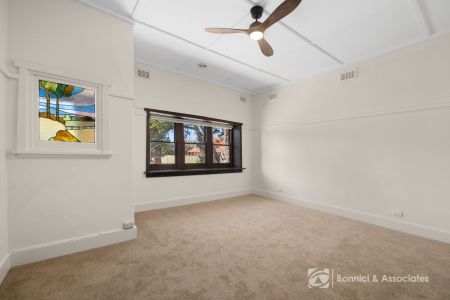 SPACIOUS CHARACTER HOME OPPOSITE SCOTS SCHOOL WITH ROOM FOR THE WHOLE FAMILY - Photo 3
