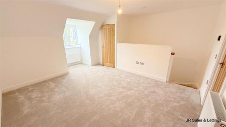 3 bedroom semi-detached house to rent - Photo 5