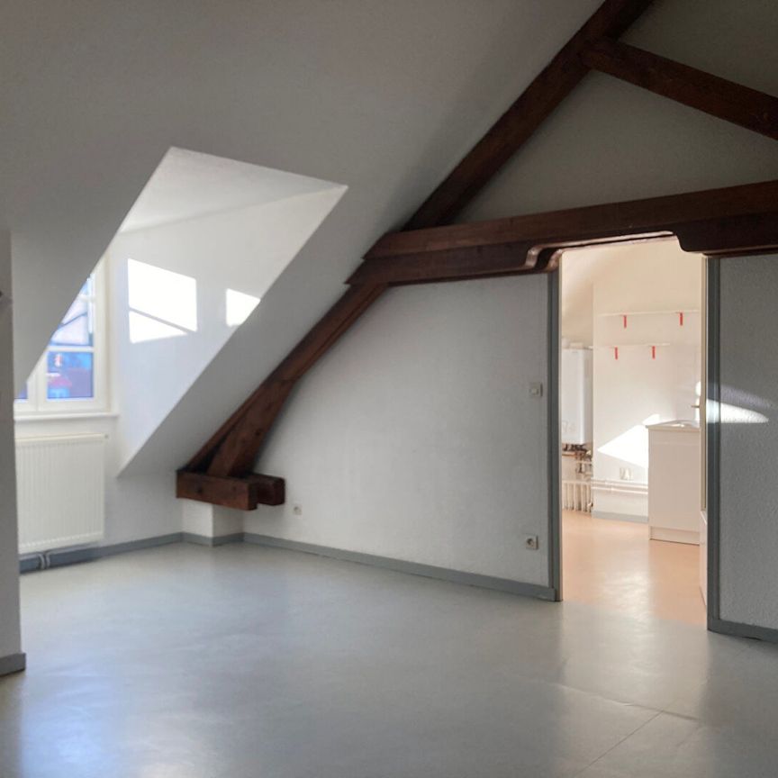 Location Appartement 3 pièces 69m² BESANCON 25000 - Photo 1