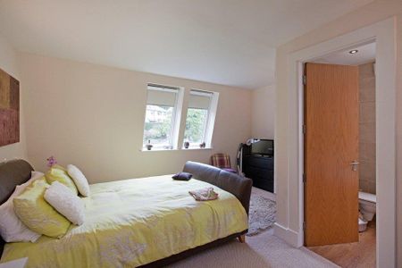 2 bedroom apartment to rent - Photo 4