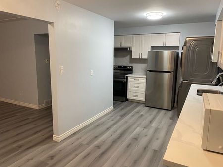 For Lease - 263 Franklin Street, Kitchener, Ontario - Photo 4