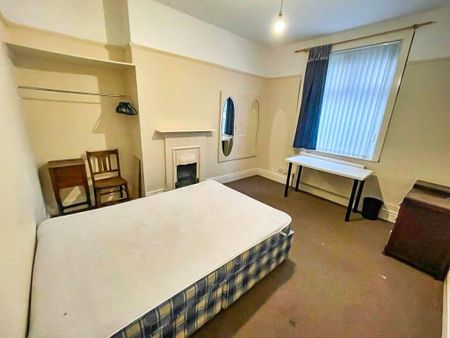 4 bedroom terraced house to rent - Photo 4