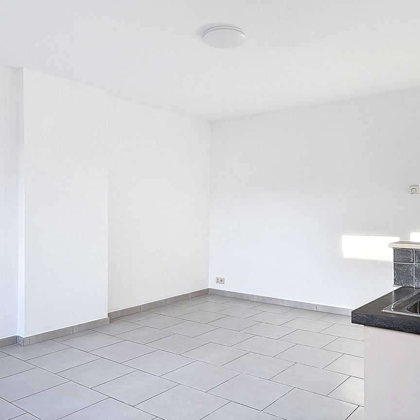 Appartement met twee slaapkamers in La Louvière - Foto 1