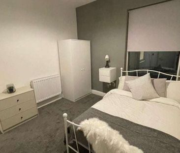 Garnett Avenue Room 2 (Double En-suite) - Photo 1