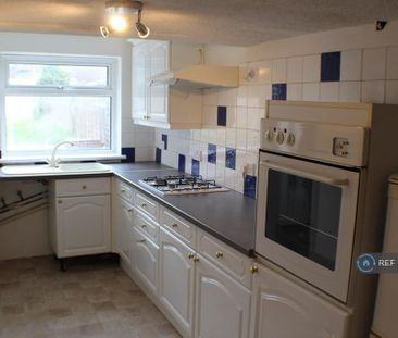 2 bedroom terraced house to rent - Photo 1