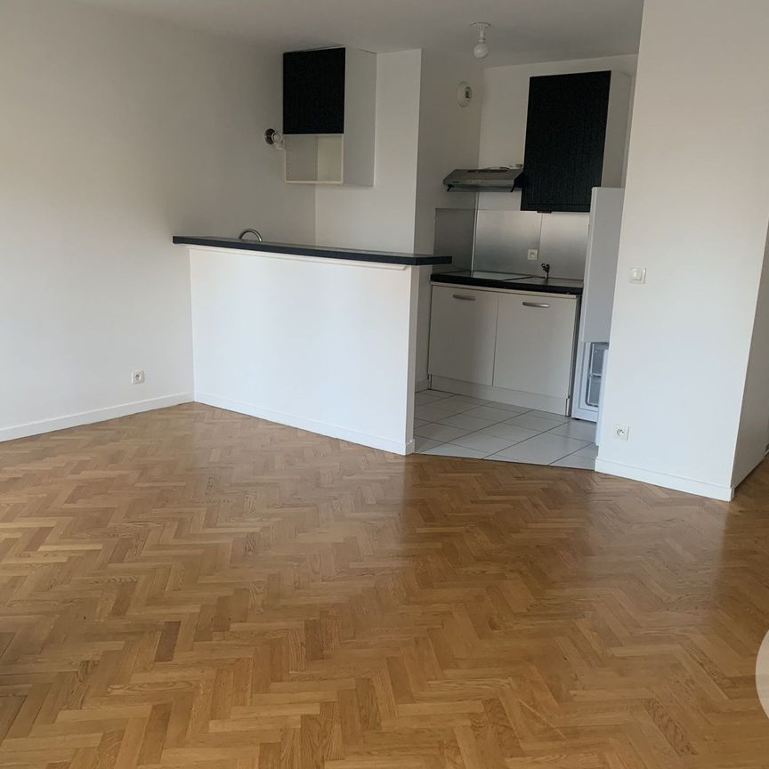 Location Appartement 3 pièces 52m² ST CYR L ECOLE 78210 - Photo 1