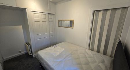 P1827: Walker Road, Torry, Aberdeen - Photo 3