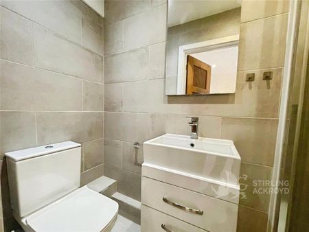 Studio to rent - Photo 5